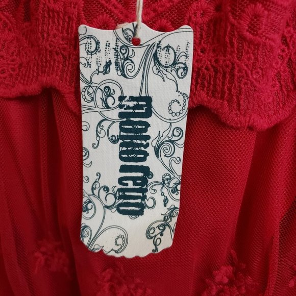 Monoreno Womens Off‎ The Shoulder Top Sz Medium Red Embroidered - Picture 7 of 7